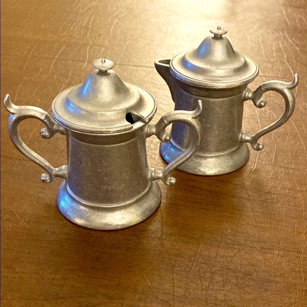 Wilton Armetale Pewter Covered Cream & Sugar